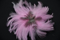Bloem veren baby roze met haarclip