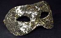 Half mask gold sequins