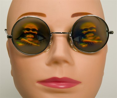 Brille Hologramm Knochen