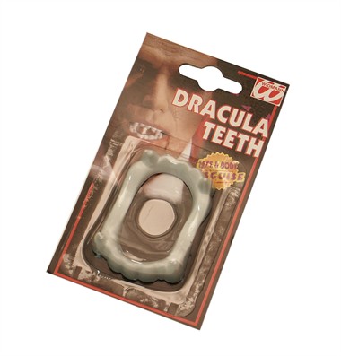 Dracula Gebiss