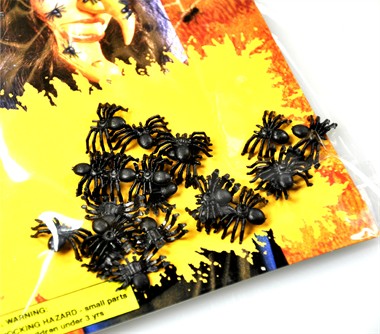 Spinnen im Blister Halloween 20 Stück (1,5x1,5 cm)