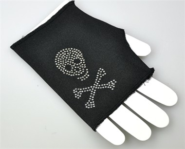 Glove fingerless skull