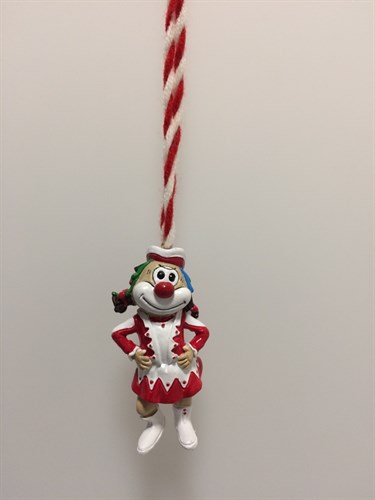Majorette with cord